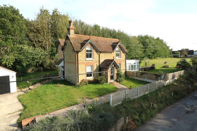 Barnsole Road, Canterbury, CT3 3 bed detached house for sale