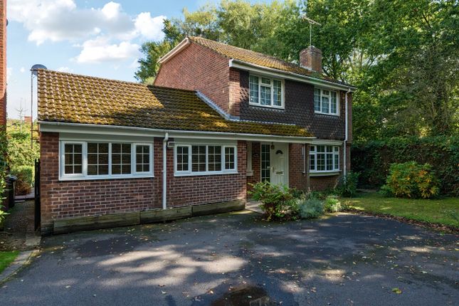 Clandon Drive, Eastleigh, Hampshire... 4 bed detached house for sale