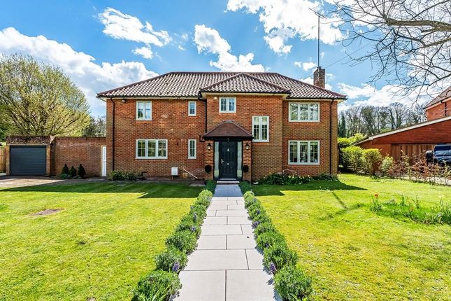 CUNLIFFE CLOSE, HEADLEY, KT18 4 bed detached house for sale