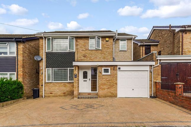 Rowland Crescent, Chigwell IG7 3 bed semi