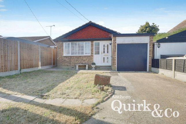 Caro Road, Canvey Island, SS8 1 bed detached bungalow for sale