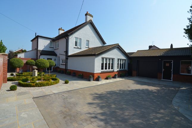 5 bed detached house