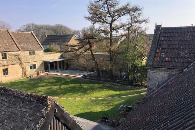 Bell Square, Chippenham, SN14 8 bed barn conversion for sale