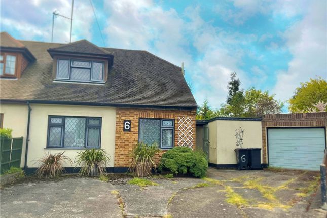 Linden Close, Rayleigh, Essex, SS6 4 bed semi