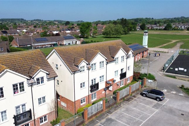 Bath Road, Thatcham, Berkshire, RG18 2 bed apartment for sale