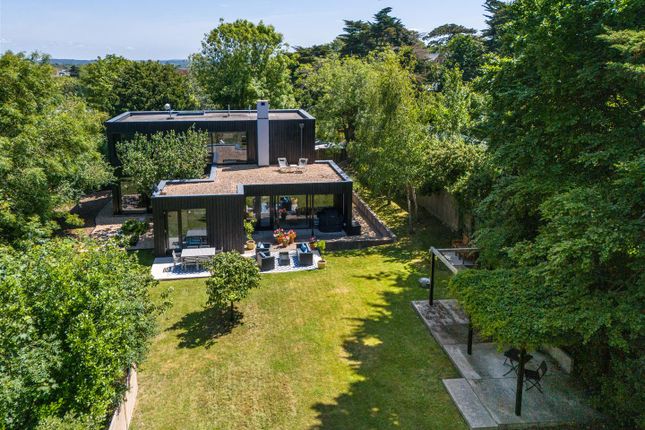 Totland Bay, Isle of Wight 5 bed detached house for sale