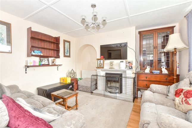Arnhem Road, Freshwater, Isle of Wight 3 bed semi