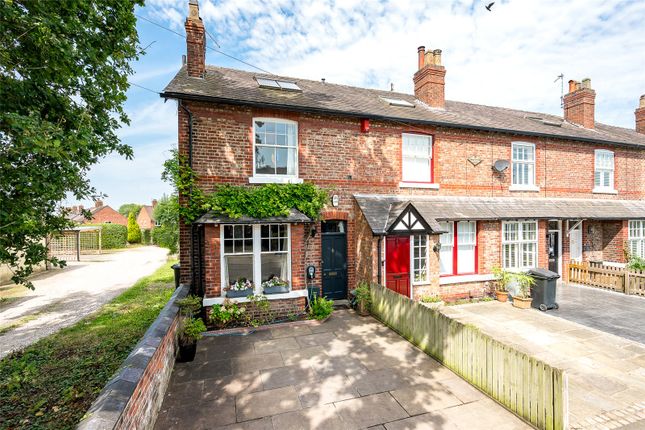 Heyes Lane, Alderley Edge, Cheshire, SK9 3 bed end of terrace house for sale