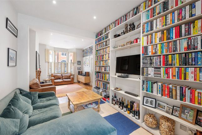 4 bedroom terraced house for sale