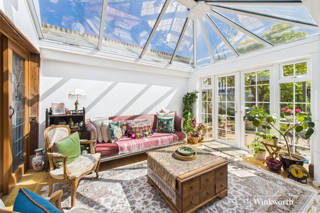 Colindeep Lane, London NW9 4 bed semi
