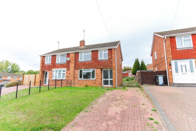 Drayton Road, Wellingborough NN9 3 bed semi