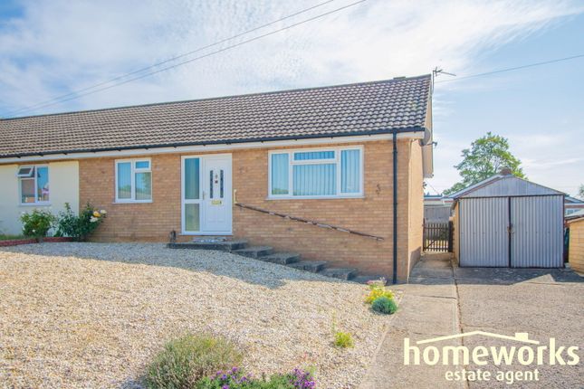 2 bedroom semi-detached bungalow for sale
