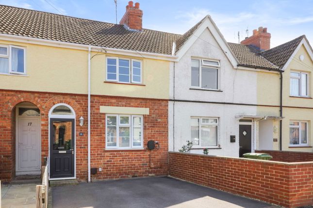 Croft Gardens, Cheltenham GL53 2 bed terraced house for sale