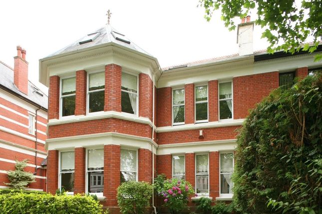 10 bedroom house for sale