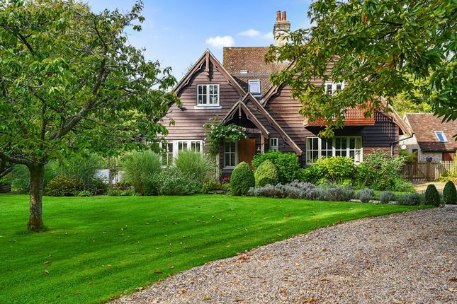 5 bedroom semi-detached house for sale