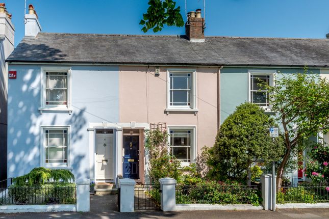 Litten Terrace, Chichester, West Sussex 2 bed terraced house for sale