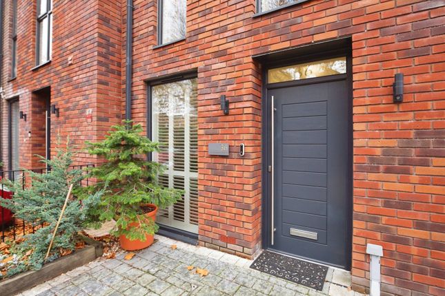 4 bedroom town house for sale