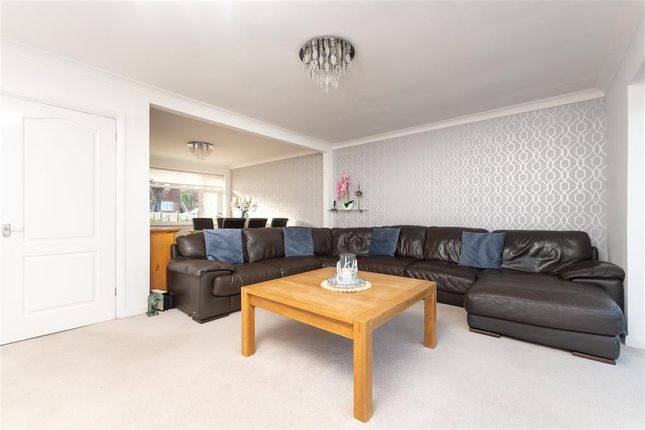 3 bed detached house