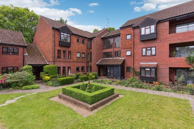 Snells Wood Court, Amersham HP7 2 bed flat for sale