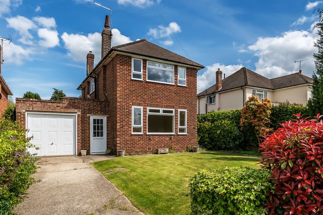 Orchard Way, Oxted, Surrey 3 bed detached house for sale