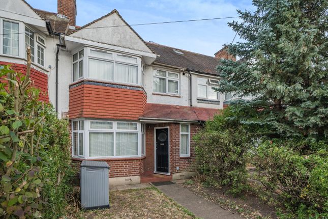 Cardrew Avenue, London, N12 3 bed terraced house for sale