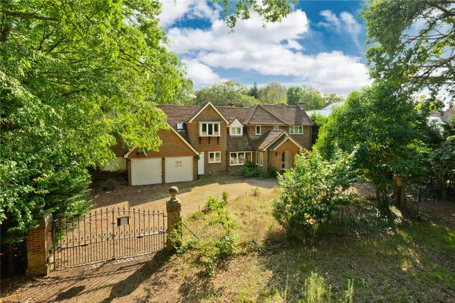 Detached house for sale