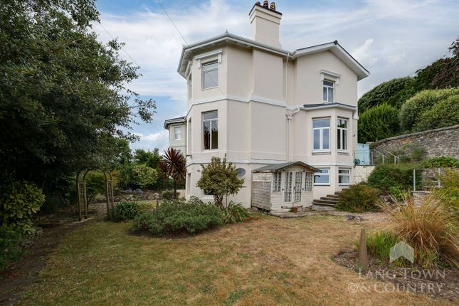 6 bedroom semi-detached house for sale