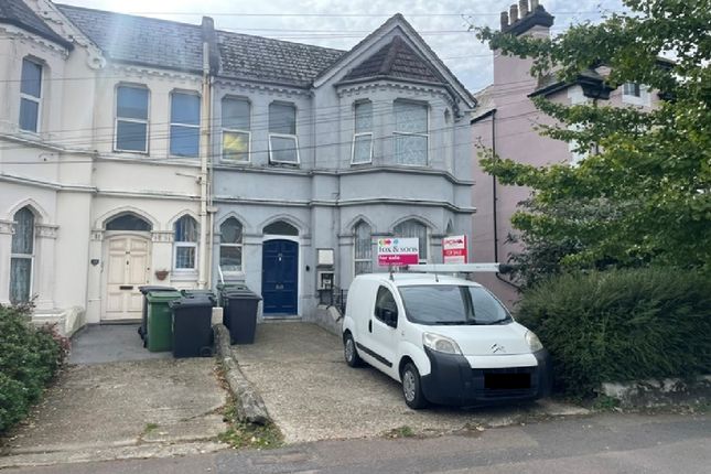 6 bedroom terraced house for sale