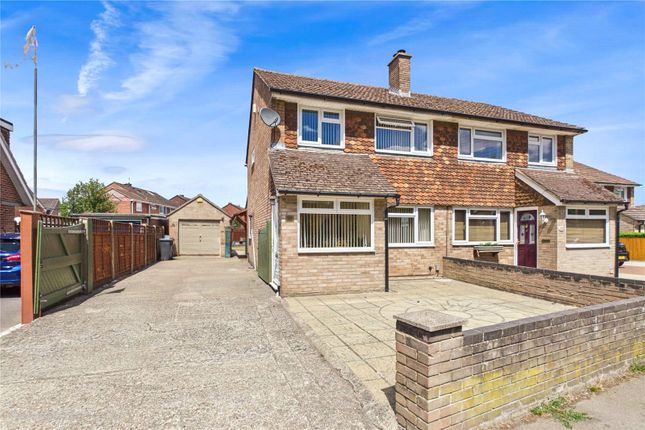 Lower Way, Thatcham, Berkshire, RG19 2 bed semi