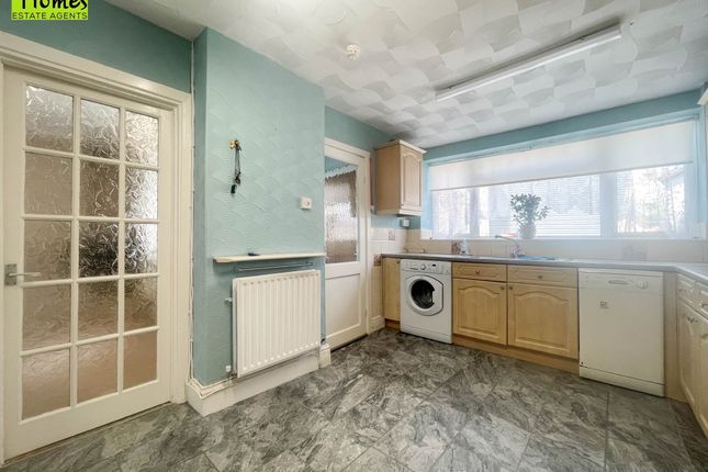 3 bed semi-detached house