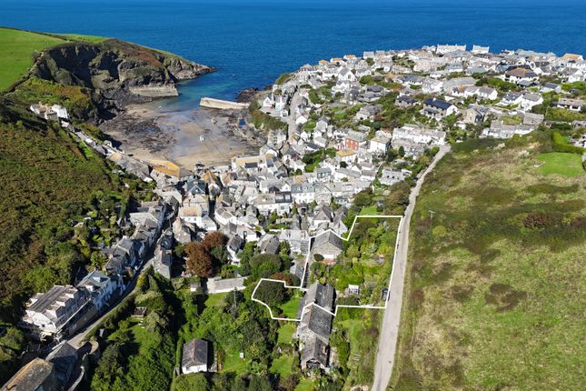 22 Middle Street, PL293RH 3 bed detached house for sale