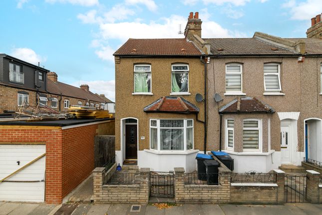 Cornwallis Avenue, London 2 bed end of terrace house for sale