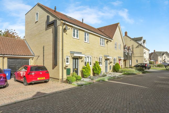 4 bedroom end of terrace house for sale