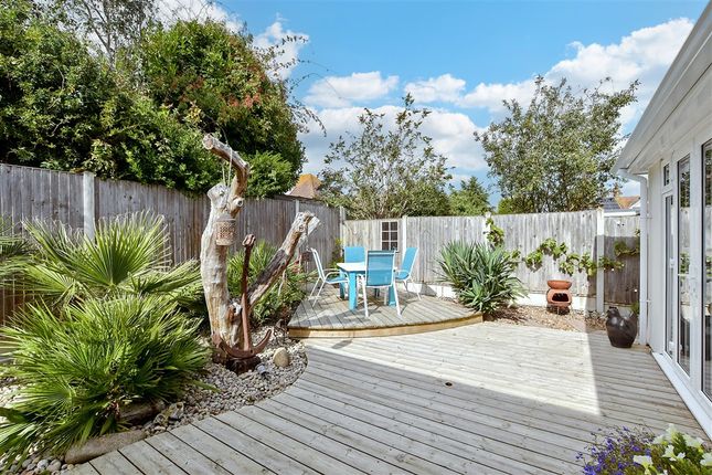 Linden Avenue, Broadstairs, Kent 2 bed detached bungalow for sale