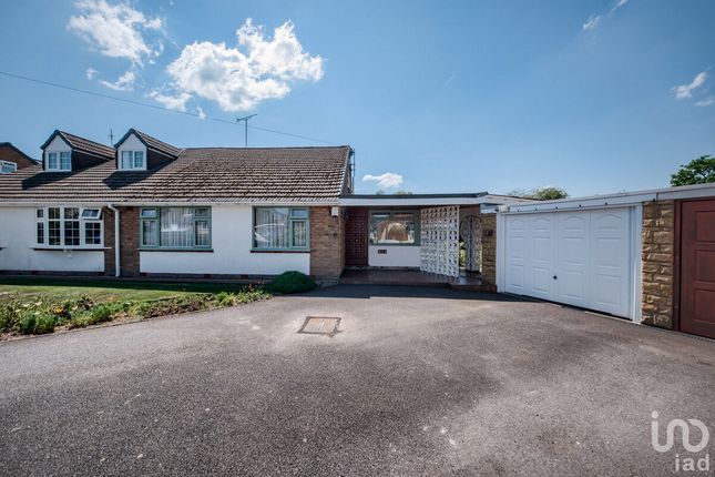 3 bedroom semi-detached bungalow for sale