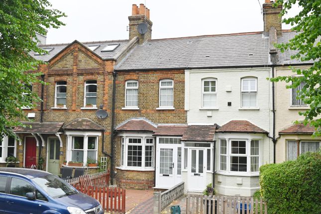 Twickenham Road, Hanworth TW13 2 bed terraced house for sale