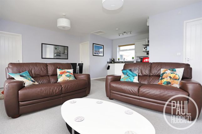 Marsh Road, Oulton Broad, Suffolk 2 bed chalet for sale