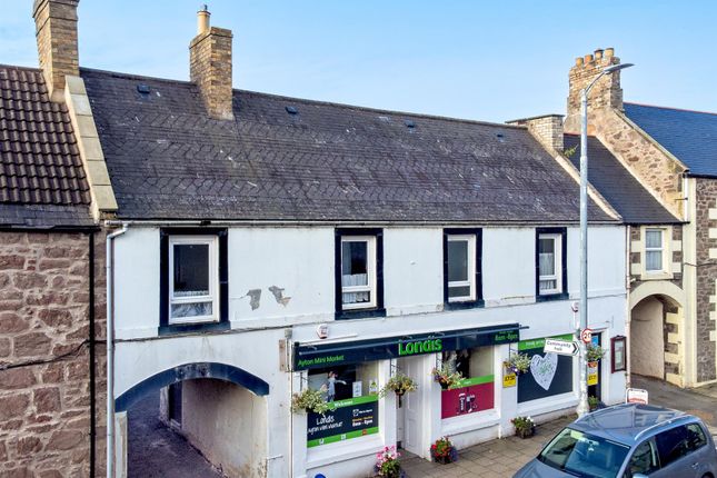 3 bedroom maisonette for sale