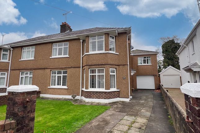 14 Glanogwr Road, Bridgend, CF31 3PF 4 bed semi