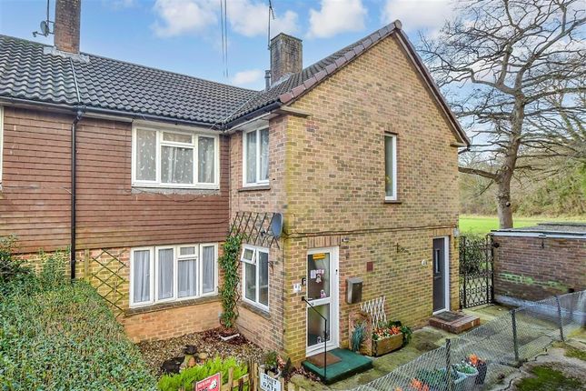 Tilletts Lane, Warnham, West Sussex 2 bed maisonette for sale