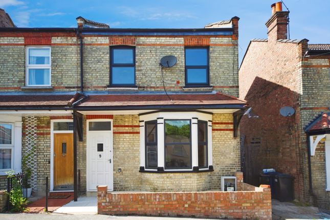 3 bed end terrace house