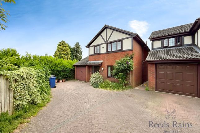 Thistleberry Avenue, Staffordshire ST5 3 bed house for sale