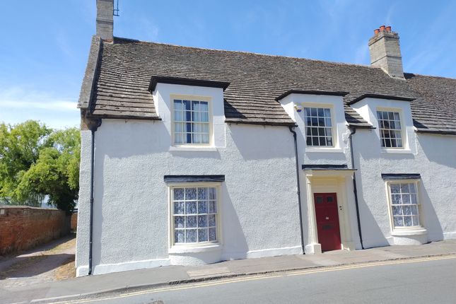 3 bedroom cottage for sale