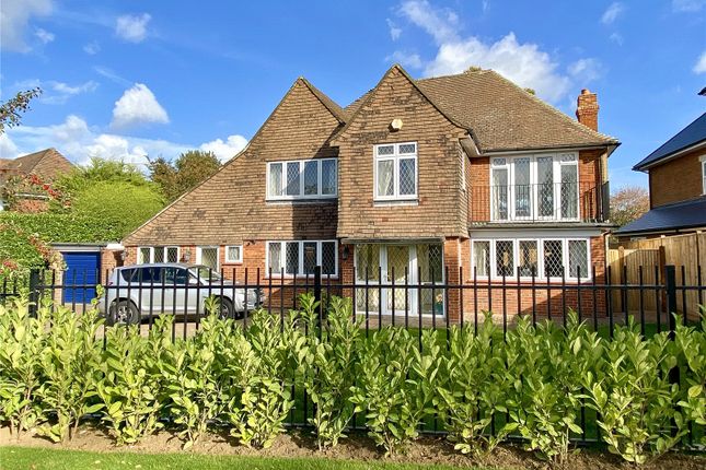 Cricket Way, Weybridge, KT13 5 bed detached house for sale