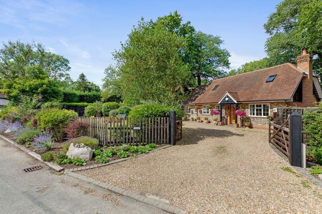 Wapseys Lane, Slough SL2 3 bed detached house for sale