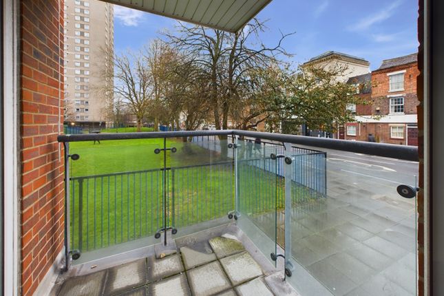 163 Queen Street, Portsmouth PO1 2 bed flat for sale
