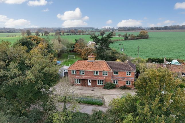 Langley Green, Norwich NR14 6 bed detached house for sale