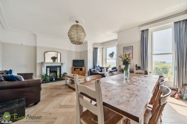 The Terrace, Braunton EX33 5 bed terraced house for sale