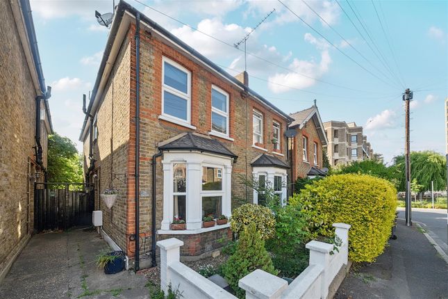 Piper Road, Kingston Upon Thames KT1 3 bed semi