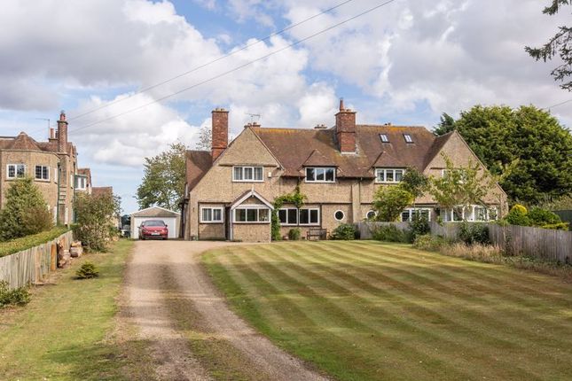 4 bedroom semi-detached house for sale